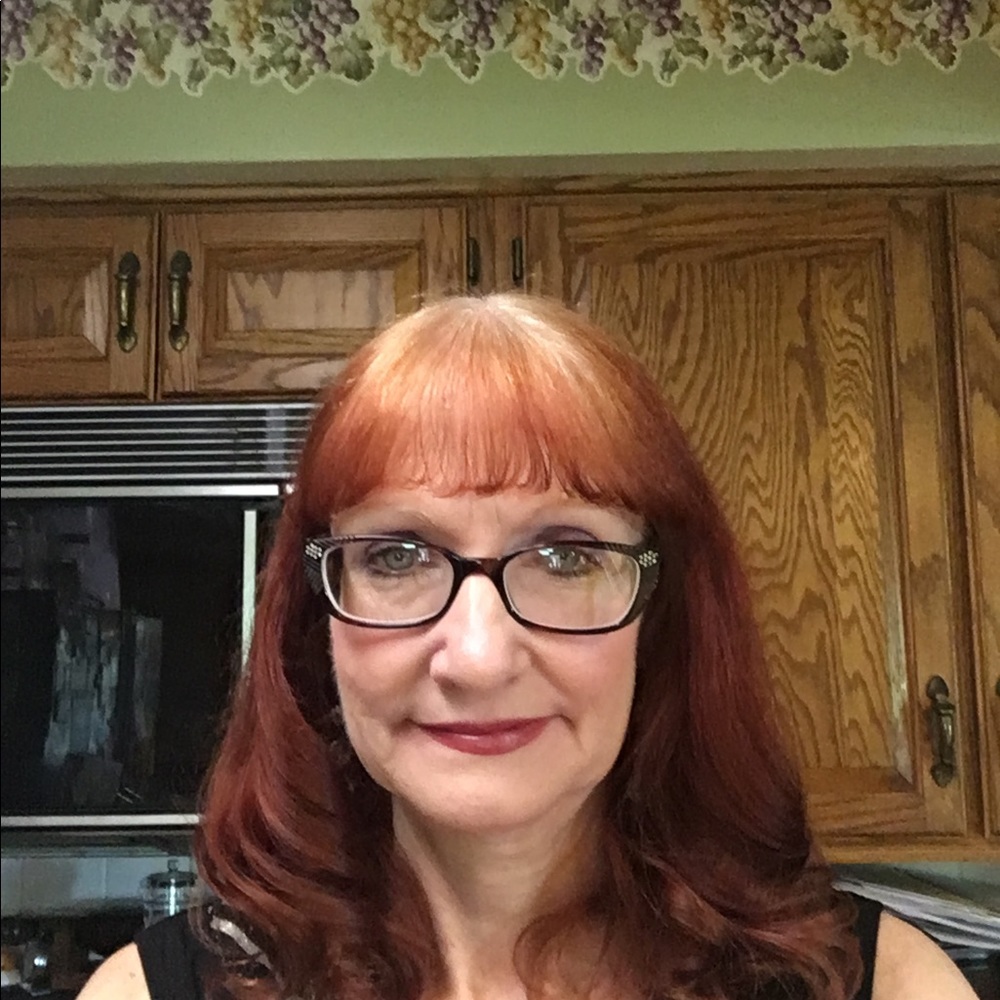Meet your Posher, Laurette